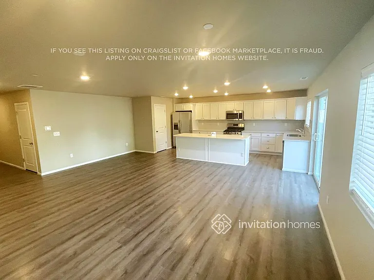 1703 Division St SW — Photo 2