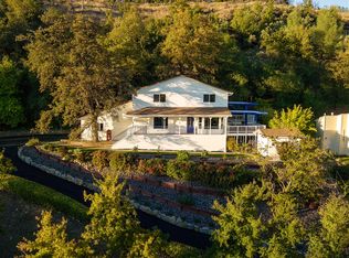 2520 Snow Ln, Redding, CA 96003