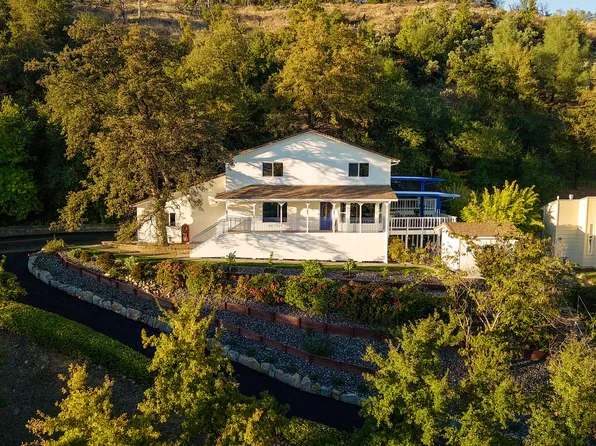 2520 Snow Ln, Redding, CA 96003