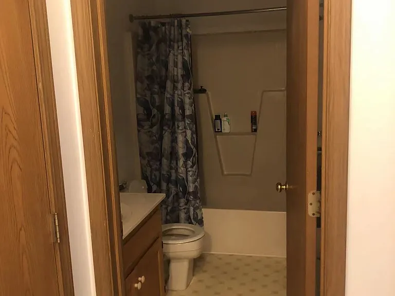 1918 Weaver St #4 — Photo 11