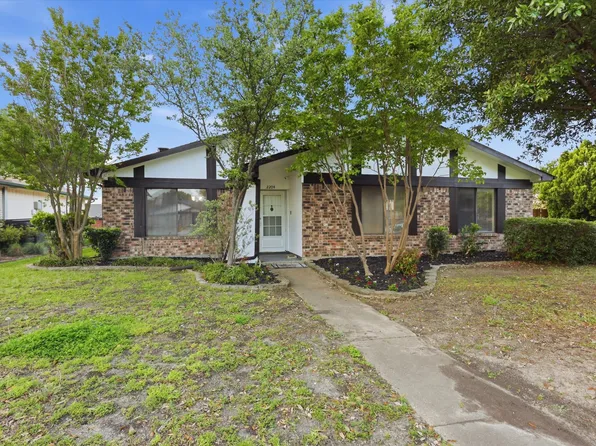 2204 Ridgedale Dr, Carrollton, TX 75006