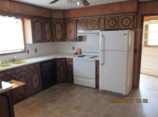 1325 Rr 71, Urbana, MO 65767