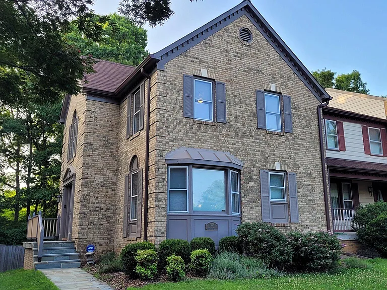 7975 Yancey Dr — Photo 3