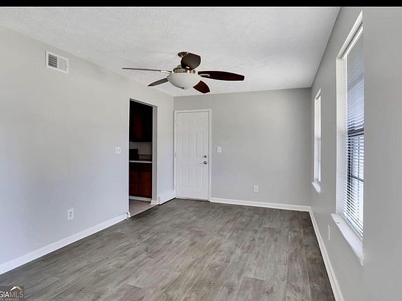 4th image of 5891 Sheldon Ct