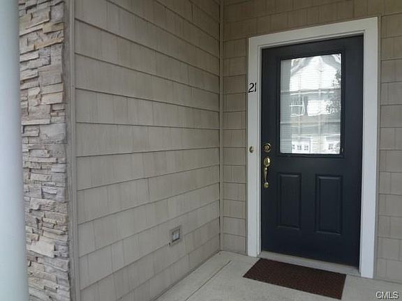 4th image of 21 Faith Ln #21