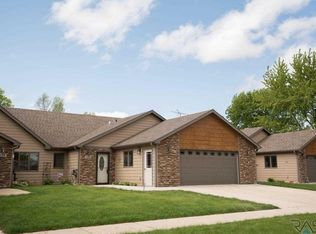 178 W 3rd St, Parker, SD 57053