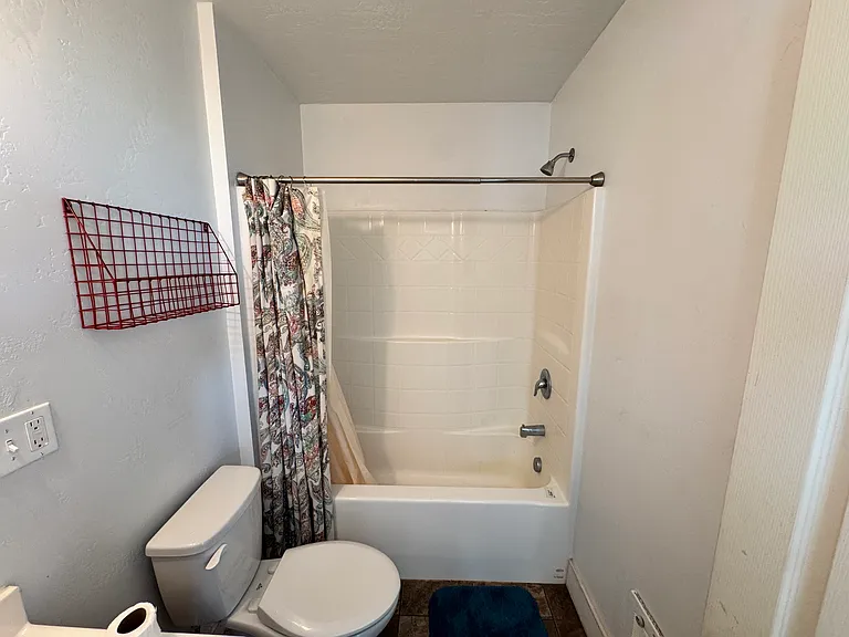 188 S Meridian #1 — Photo 9