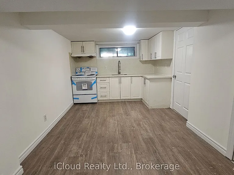 111 Bexhill Ave #BSMNT — Photo 4