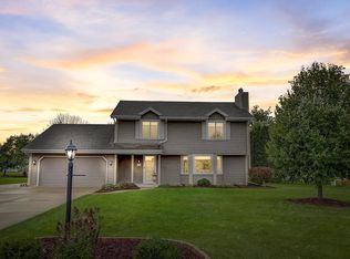 W185S8615 Denice Ct S, Muskego, WI 53150