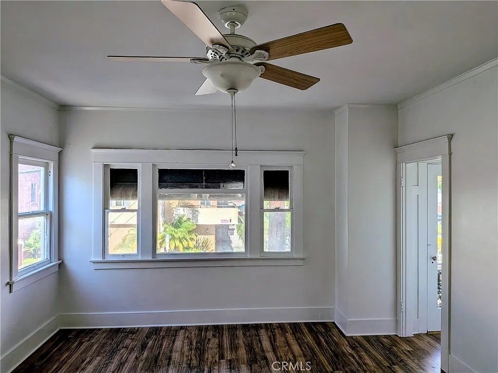 Studio, 500 sqft, $1,895 — Photo 2
