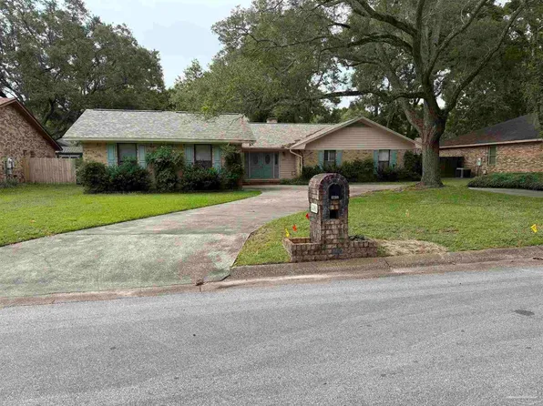 6260 Windwood Dr, Pensacola, FL 32504