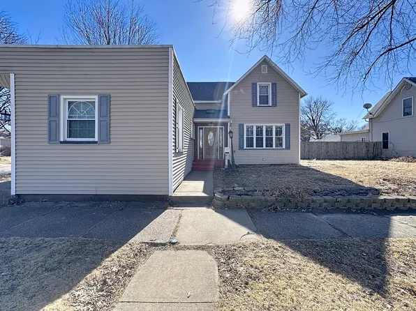 848 20th Ave, Moline, IL 61265