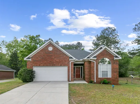 126 Charleston Pl, Ozark, AL 36360