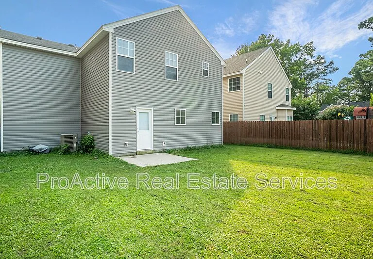 2104 Miller Ave — Photo 37