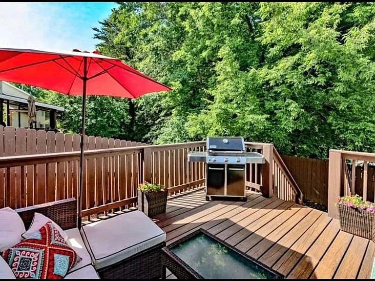 1373 Woodridge Dr — Photo 11
