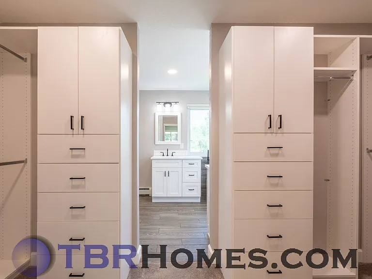 8635 W Tennessee Pl — Photo 11