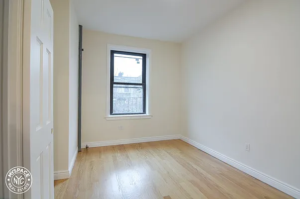 Rented by MySpaceNYC | media 26