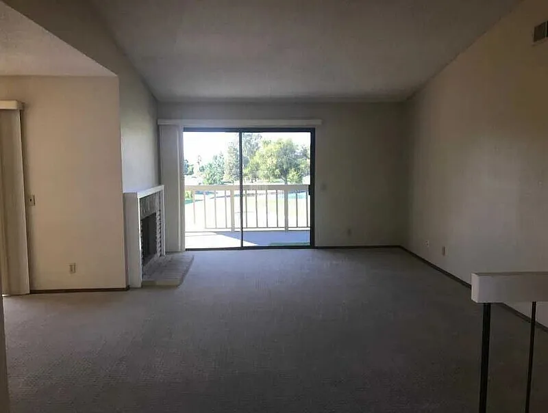 2 bed, 2.0 bath, 1497 sqft, $2,720 — Photo 2