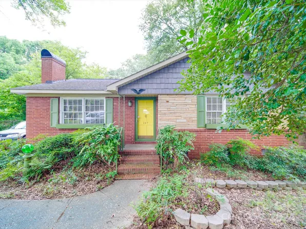 117 Farmhurst Dr, Charlotte, NC 28217