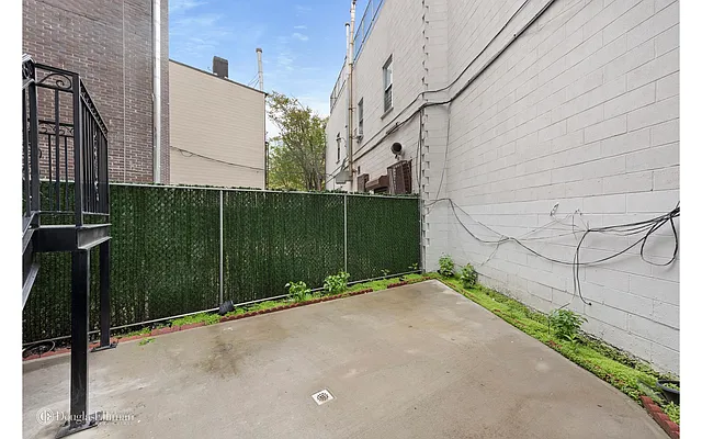 Rented by Douglas Elliman | media 39