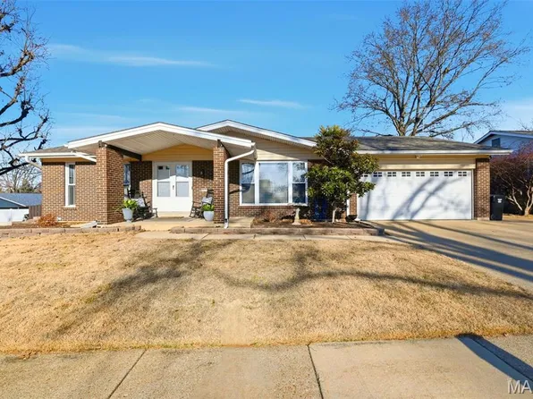 3771 Baville Ct, Florissant, MO 63034
