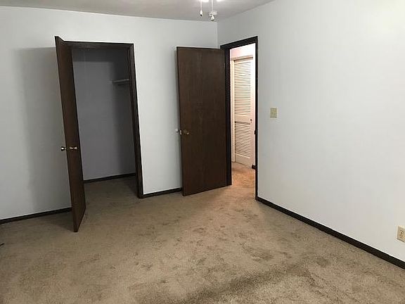 BR 2 with Walk in Closet