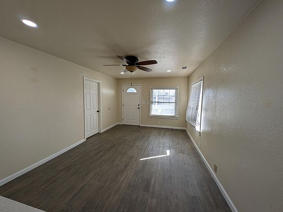 3rd image of 633 S Vista Street Street