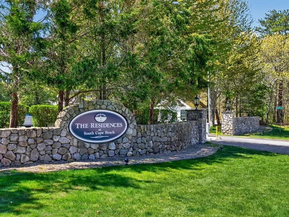 2 Quinns Way UNIT 2, Mashpee, MA 02649