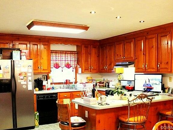 4th image of 6300 Beaver Ln