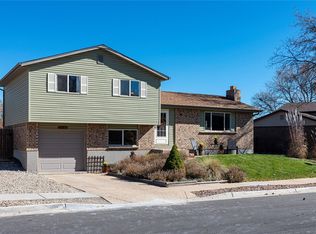 7330 Devinney Ct, Arvada, CO 80005