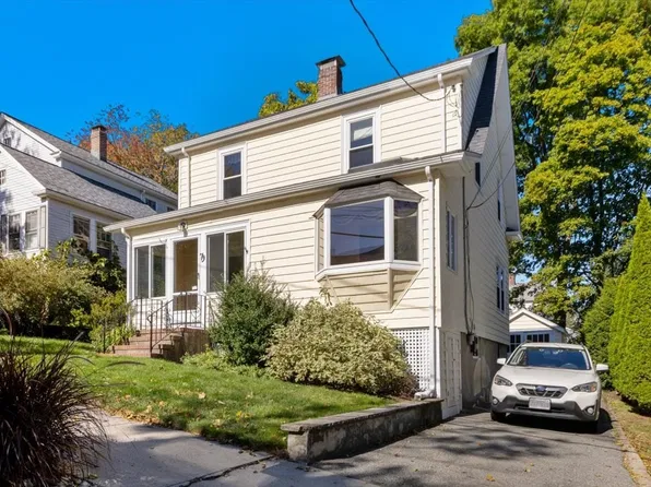 79 Menotomy Rd, Arlington, MA 02476