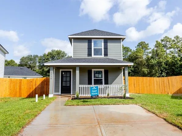 9710 Marie Village Court, Conroe, TX 77306