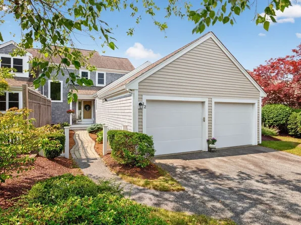 12 Kates Gln, Plymouth, MA 02360