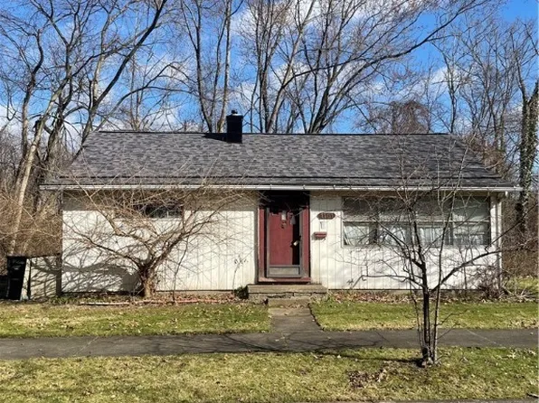 1181 Grandview Ave, Akron, OH 44305