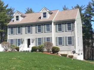1 Laurelwoods Dr, Townsend, MA 01474