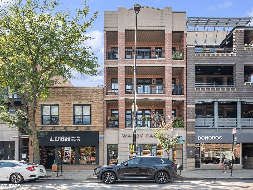1st image of 3432 N Southport Ave #Penthouse
