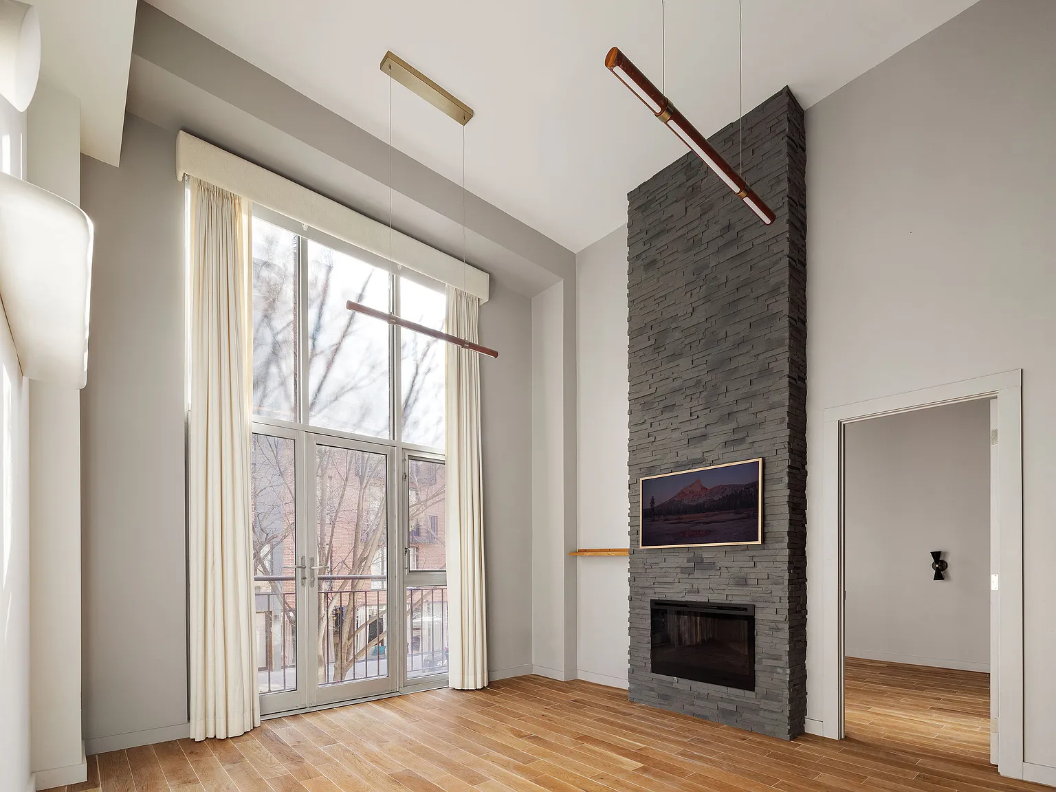 151 Manhattan Avenue — Photo 2