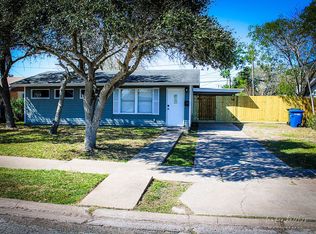 4801 Prinston Dr, Corpus Christi, TX 78411