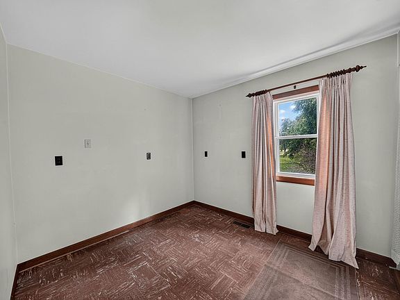 5th image of 58455 Crumstown Hwy