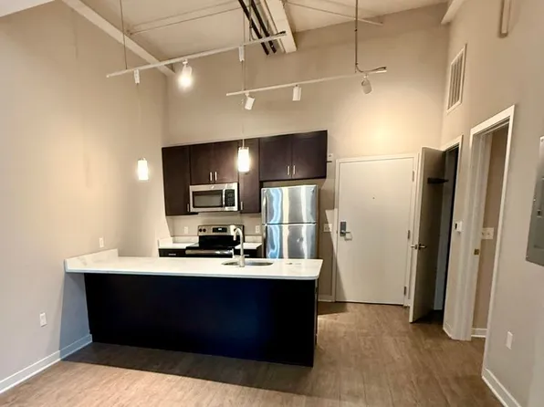 The Bungalow, 124-128 W Union Blvd #106, Bethlehem, PA 18018