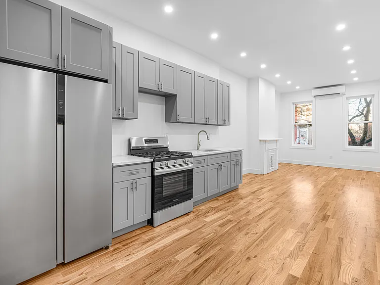 1208 Saint Marks Ave #2B — Photo 6