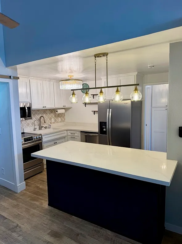 2 bed, 850 sqft, $3,000 — Photo 1