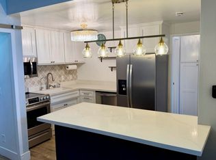 800 Camino Real Unit 302, Redondo Beach, CA 90277