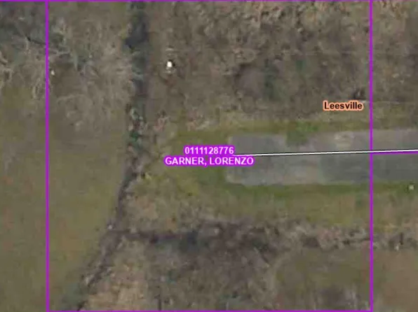 Shade St, Leesville, LA 71446