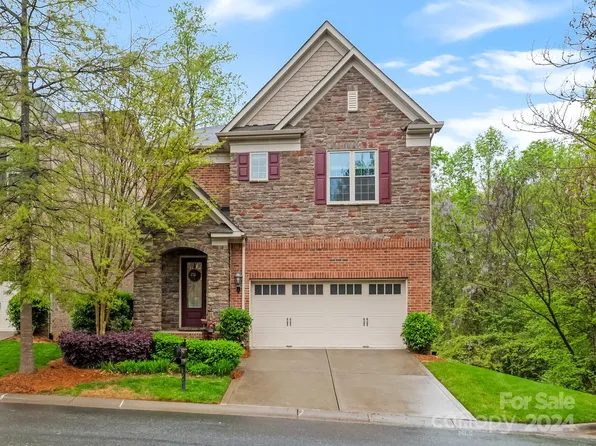 719 English Tudor Ln, Charlotte, NC 28211