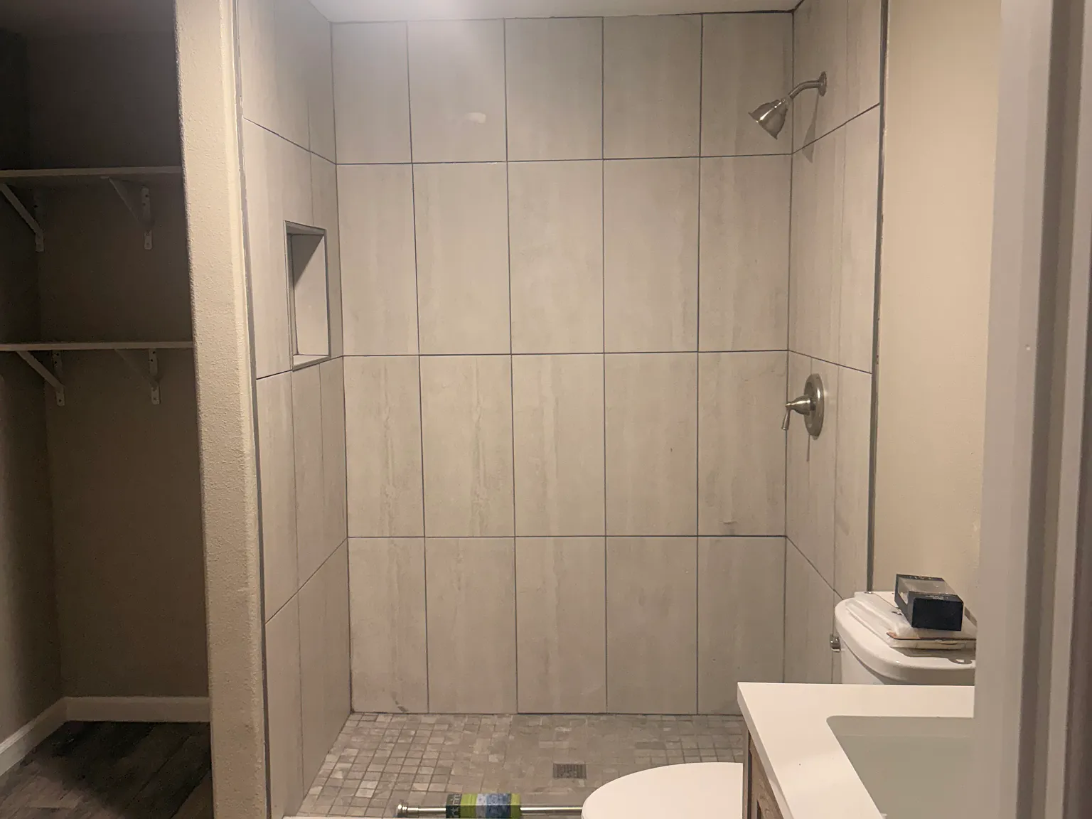 2 bed, 1000 sqft, $1,400 — Photo 2
