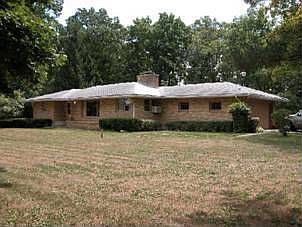 front (faces Russell Rd)