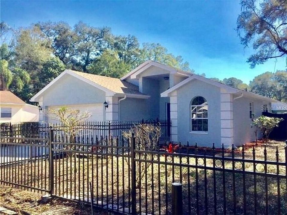 1st image of 1509 E Louisiana Ave
