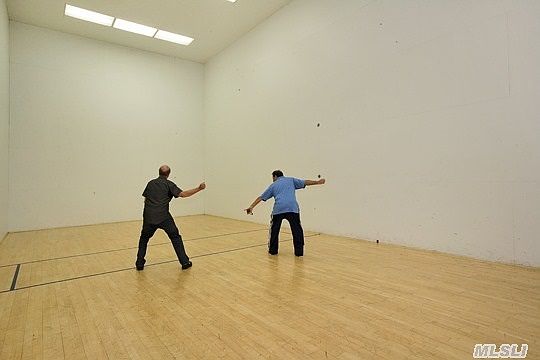 4th image of 2 N Bay Club Dr 23 Ave