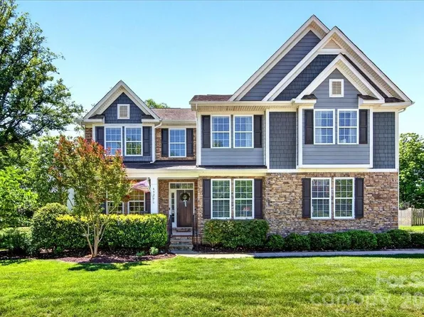 6526 Alba Rose Ln, Huntersville, NC 28078